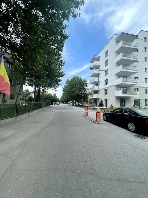 Green North Apt - Close To The Airport And Therme Apartment Bucharest