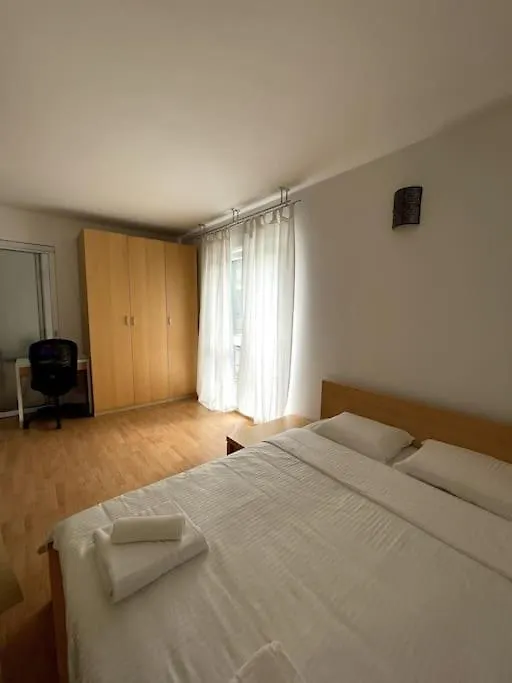 Green North Apt - Close To The Airport And Therme Apartment Bucharest