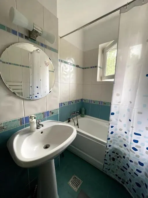 Green North Apt - Close To The Airport And Therme Apartment Bucharest 0*,  Romania